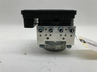 Bomba de freno ABS BMW 335i 435i 340i 440i M235i 2014-2020 34516897117 OEM usada Foto 1 de 4