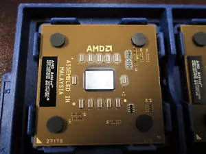 AMD Mobile Athlon XP-M 1400+ 1.2 GHz/256KB/200 AXMD1400FQQ3B Socket 462/Socket A - Picture 1 of 2