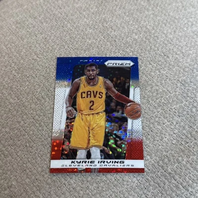 Kyrie Irving 2013 13-14 Prizm vermelho branco azul pulsar #39 - Imagem 1 de 2