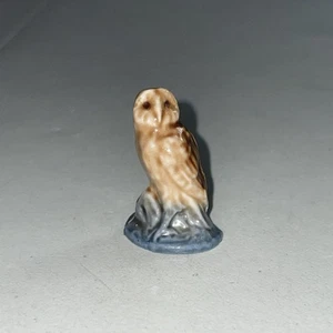 Wade Whimsies Glazed Ceramic 1.5" Barn Owl Figurine - Picture 1 of 2