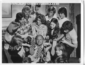 Original Vintage ABC Pressefoto, Acht ist genug, Dick Van Patten, Vollbesetzung - Bild 1 von 1