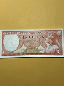 Suriname 10 Guldens Uncirculated Paper Money - Dated 1963 - P#121 - Bild 1 von 4