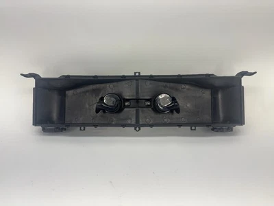 2015 Tesla Model S Active Louver Center 1007256-00-K - Image 1 of 4