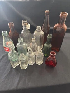 Konvolut alte Medizin & Haushalt Glasflaschen - Bild 1 von 24