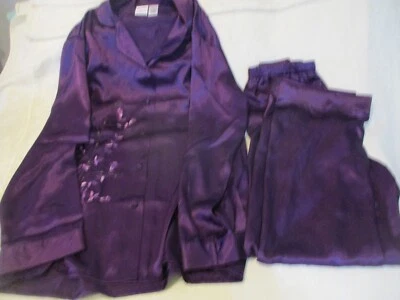 Conjunto de Pijama Gilligan & O'Malley Manga Larga Púrpura Bordado Flores Talla M Usado en Excelente Condición Foto 1 de 3