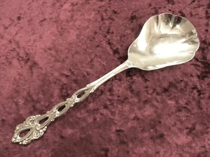 CHANDELIER Casserole / Berry Serving Spoon Oneida Community Stainless Steel USA - Picture 1 of 3