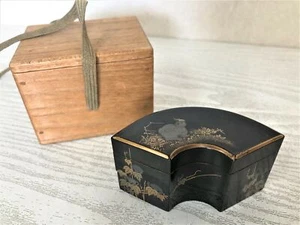 Y3827 BOX Makie two-tiered box Japan incense container antique fragrance aroma - Picture 1 of 12