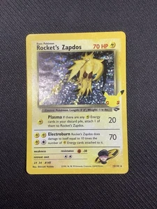 Pokemon Card - Rocket's Zapdos 15/132 Pokemon 25th Anniversary - NM - Picture 1 of 12