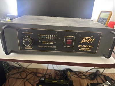 PEAVEY M-3000 RACK MOUNT POWER AMP PICK UP ONLY - Image 1 of 4
