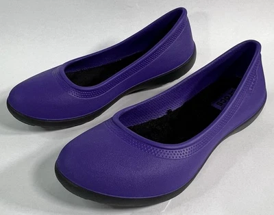 Женские фиолетовые балетки Crocs с флисовой подкладкой размер 7 - Изображение 1 из 4