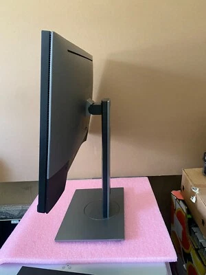 Dell UP2516D 25" IPS Ultra Sharp Monitor w/ Stand Grade A/B/C - Image 1 of 3