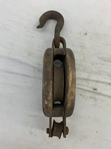 Antique Farm Madesco Wooden Pulley Block ~  Primitive Barn Block & Tackle - Picture 1 of 11