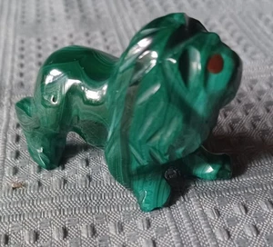 Polished Malachite Lion Hand Carved Figurine Green Stone 69g Wgt 2”L Sculpture - Picture 1 of 7
