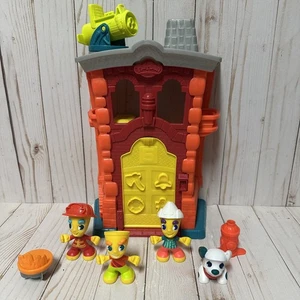 Play Doh Town Firehouse Set With Figures Dog Accessories - Picture 1 of 15