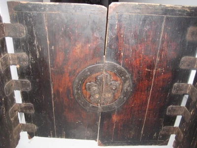 ANTIQUE JAPANESE EDO ERA c.1750 BIRAKI TANSU  KIRI WOOD DOORS HAND FORGED IRON - Image 1 of 4