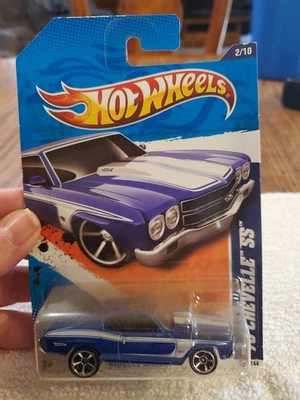 Coche fundido a presión Hot Wheels 2011 Muscle Mania '70 Chevelle SS. Foto 1 de 3