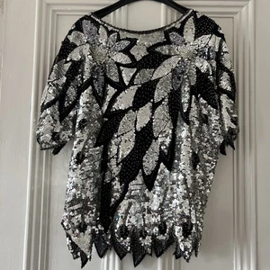 Womens Vintage Unbranded Beaded Sequin Scalloped Hem Top Black & Silver Size L - Picture 1 of 8