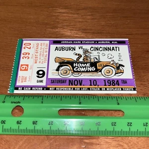 AUBURN VS CINCINNATI 1984 - TALÓN DE BOLETO DE FÚTBOL AMERICANO 10/11/1984 - buen estado - Imagen 1 de 8