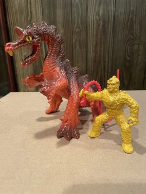 Винтажный лавовый дракон Crystar с желтым всадником Remco - Изображение 1 из 4