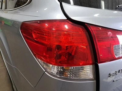 Lámpara trasera lateral izquierda del conductor 2012 Legacy Outback Sku#4204486 Foto 1 de 4