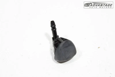 2015-23 JEEP RENEGADE LEFT OR RIGHT WINDSHIELD WIPER WASHER SPRAYER NOZZLE OEM - Image 1 of 4