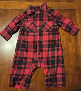 Hanna Andersson Boy Cotton Red Black Plaid Long Sleeve Romper Sz 60 6-9 month - Picture 1 of 3