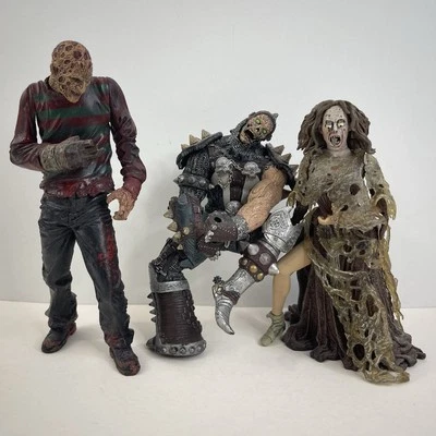 McFarlane Figures Lot Freddy Krueger Crone & Medieval Spawn II Classic Series 17 - Image 1 of 4