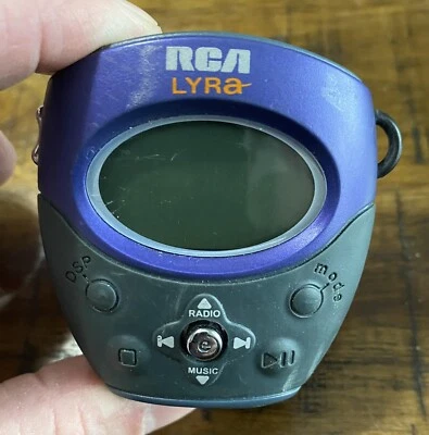 RCA Lyra RD1080 128 MB MP3 Player - Tested works great - Image 1 of 4
