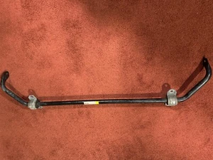 Barra estabilizadora trasera antivuelco BMW OEM M5 / M6 - F10 / F06 33552284461 - Imagen 1 de 7