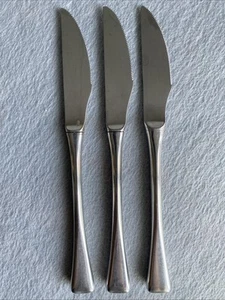 Dalia GUERNICA Stainless Dinner Knives 8 1/2" Spain 18-10 Flatware Set of 3 - Picture 1 of 6