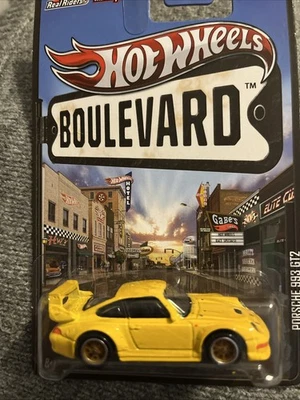 Hot Wheels Boulevard 1:64 auto - giallo Porsche 993 GT2 auto pressofusa - Immagine 1 di 2