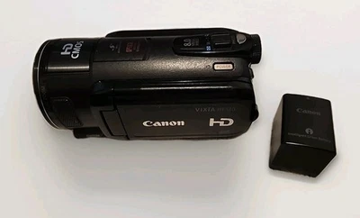 Canon VIXIA HF S10 Full HD 1080HP AVCHD 32GB Flash Camcorder Only10x NOT Tested. - Image 1 of 4