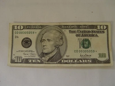 10 Dollar Star Note 2001  Low Serial Number  4 Zero's - Image 1 of 3