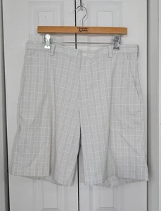 Pantalones cortos de golf Nike para hombre talla 34 gris blanco - Imagen 1 de 4