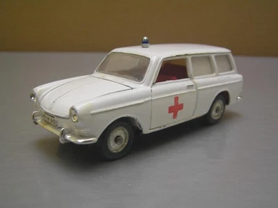 Marklin 1809 Volkswagen VW Variant 1600 Ambulance made in Germany VG Condition - Image 1 of 4