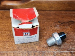 NOS Delco 1972318 / C1801 Oil Pressure Switch 1961-82 Dodge / Plymouth 6 Cyl - Picture 1 of 5