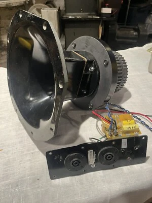 PAIR (2X) of Renkus-Heinz Complex Conical Horn w/ Driver Crossover CDT-1 drivers - Image 1 of 4