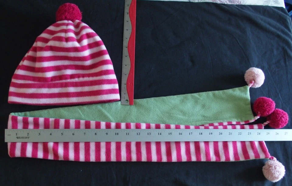 Gap Kids L XL 10 12 Niñas Polar Bufanda Sombrero Conjunto Rosas En muy buen estado Invierno Cálido Nieve Foto 1 de 1