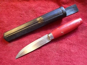NICE OLDER VINTAGE KNIFE MORA with RED WOOD HANDLE SWEDEN SWEDISH - Picture 1 of 5