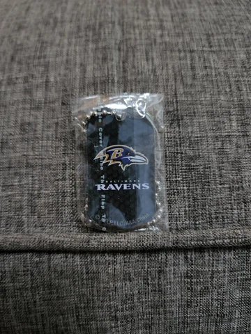 Vintage Baltimore Ravens NFL Nwot Dog Tag Chain Pendant Necklace Cover