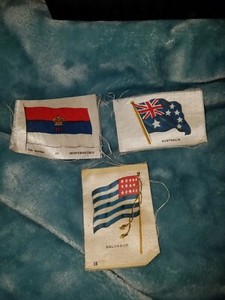 3 Vintage  Cigarette Tobacco Silk National Flags (ca. 1912 - 1915.) Lot9