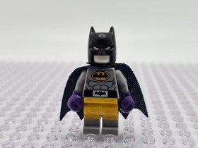 LEGO Batman Raging Batsuit Boxer DC Retired Batcave Break-In 70909 sh0311