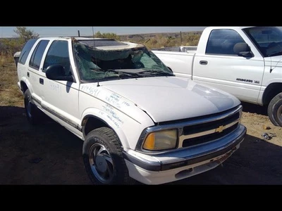 Used Transfer Case Assembly fits: 1996 Chevrolet Blazer s10/jimmy s15 dash switc - Image 1 of 4