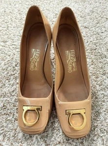 Zapatos de salón Salvatore Ferragamo charol talla 6 hechos en Italia - Imagen 1 de 5