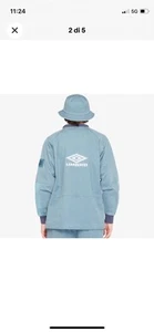 Umbro Drill Top Liam Gallagher Oasis Main Road Reissue 2025 - Imagen 1 de 5