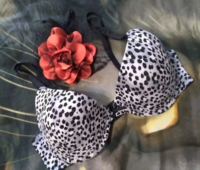 Sujetador Inteligente y Sexy 38C Push Up Negro Blanco Gris Guepardo Leopardo Sujetador Estampado Animal Foto 1 de 4