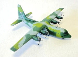Lockheed C-130H USAF US Air Force Dragon Wings Diecast Sammlermodelle 1:400 - - Bild 1 von 8
