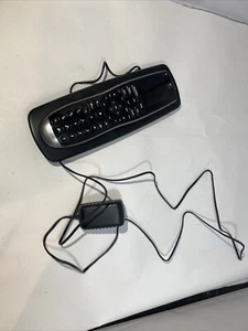Logitech Harmony 900 Touch Screen Remote Control With Dock Black - Afbeelding 1 van 3