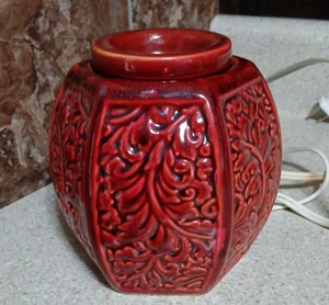 Quemador calentador de tarta iluminado eléctrico de cerámica decorativo rojo (sin bombilla) 5,5" H - Imagen 1 de 7