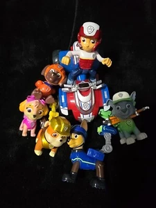 Paw Patrol gemischtes Hundepaket mit Fahrzeug einige Anbauteile - Bild 1 von 12